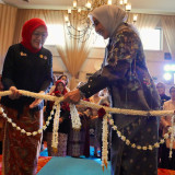 Resmi Buka Pameran Roepa Merdeka, Ketua Harian Dekranas Apresiasi Kreativitas Seni Instalasi DWP BIN