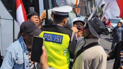 Bus Rombongan AMPB Dihadang Polisi di Kalianyar Pati, Massa Demo Jakarta Alihkan Titik Kumpul