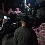 TNI AL dan Balai Karantina Gagalkan Penyelundupan Ratusan Karung Bawang Tanpa Dokumen di Natuna