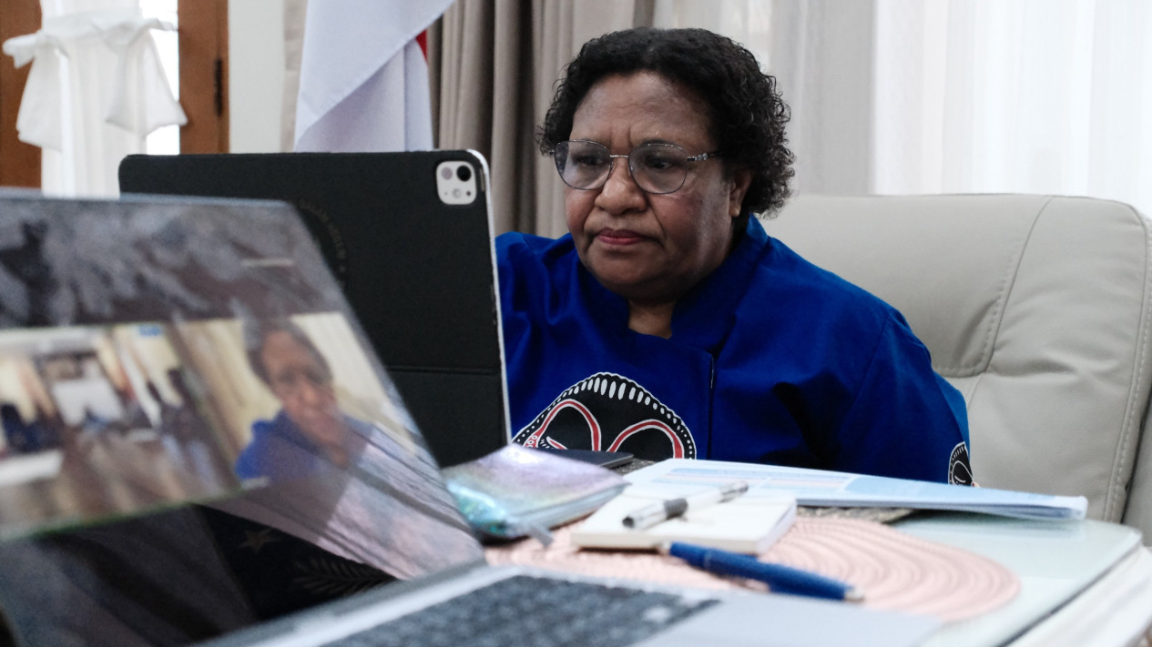 Evaluasi Penyaluran Dana Otsus Tahap II, Wamendagri Ribka Haluk Minta Pemda Tak Boleh Lagi Lambat
            - galeri foto