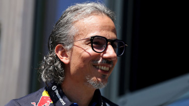 Laurent Mekies Baka Suara Tanggapi Rumor Kontrak Fantastis Red Bull yang Buat Max Verstappen Bertahan hingga F1 2030