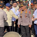 Prabowo dan Kapolri Kunjungi Pengungsian Nagekeo di NTT, Cek Dapur Lapangan Hingga Air Bersih