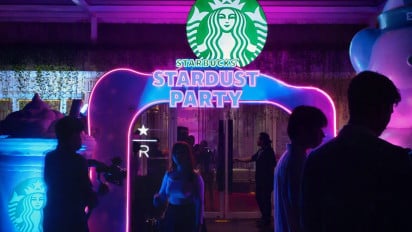 Intip Keseruan Stardust Party di Starbucks Reserve Metropole, Ada Oom Leo hingga Bastian Steel