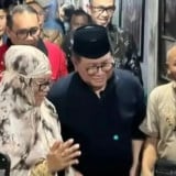 Pramono Takziah ke Rumah Korban Tewas Diduga Akibat Pengeroyokan Aksi di Pejompongan
