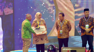 Budaya Gotong Royong Perbaikan Ribuan Rumah, Banyuwangi Memperoleh Insentif 300 Unit Bedah Rumah
