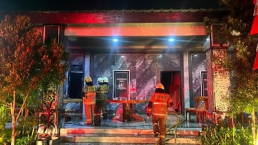 Posko GRIB di Kebon Jeruk Terbakar Dini Hari, Penyebabnya Belum Diketahui