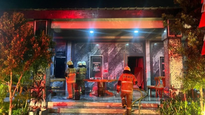 Posko GRIB di Kebon Jeruk Terbakar Dini Hari, Penyebabnya Belum Diketahui