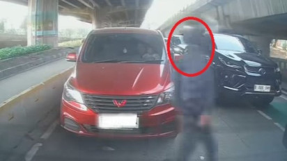 Viral Video Detik-Detik Pengemudi Mobil Dijambret di Kelapa Gading, Polisi Bergerak Selidiki