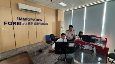 Imigrasi Ungkap Identitas WNA yang Berendam di Danau Sunter, Ternyata Punya Jabatan Mentereng