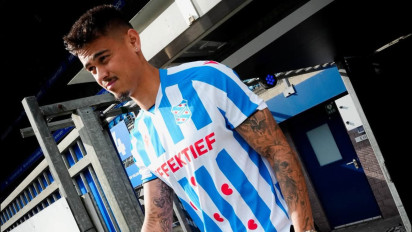 Respons Erik Ten Hag Usai Lepas Mees Hilgers ke SC Heerenveen: 15 Tahun Bersama FC Twente Bukan Waktu Singkat