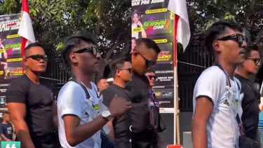 Bergaya Bak Idola, Viral Pria di Jawa Timur Dikawal Bodyguard Disebut-sebut Memiliki Harga Sewa Sebesar Rp500 Juta