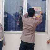 Cegah Karhutla, Polda Sumsel Gelar Sosialisasi Door to Door Sekaligus Salurkan Bansos