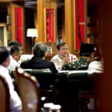 Kumpulkan Sejumlah Menteri di Hambalang, Prabowo Bahas Rencana Bedah 400 Ribu Rumah