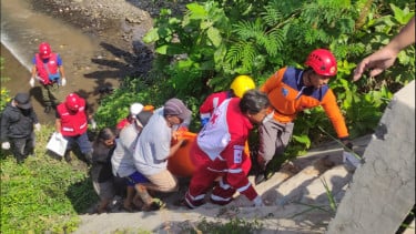 Jasad Pria dengan Tato dibagian Dada dan Perut Ditemukan Mengapung di Sungai Bawah Jembatan Baru UGM