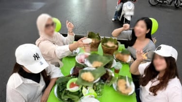 Viral Aksi Makan Nasi Oncom di Bak Mobil Pikap saat Keliling Kota Tasikmalaya, Berujung Ditindak oleh Polisi
