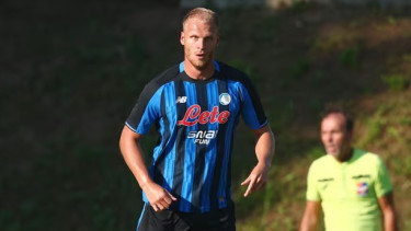 Masih Ingat Mitchel Bakker? Bek Grade A yang Hampir Bela Timnas Indonesia Kini Alami Nasib Buruk di Serie A