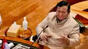 Prabowo di Hadapan Putin: Saya Membayar Utang dengan Hadir di Vladivostok Sekarang