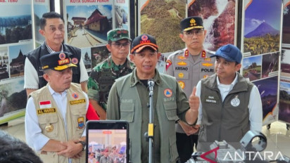 Kepala BNPB pastikan titik api di Jambi terus berkurang