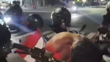 Kepergok Maling Motor di Margonda Depok, Pelaku Ditelanjangi Warga
