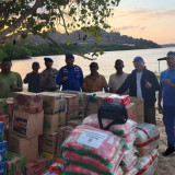 Akses Darat Lumpuh Pascagempa,Polda NTT Kirim Bantuan ke Nggilat Lewat Jalur Laut