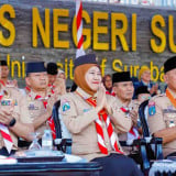 Gubernur Khofifah Hadiri Apel Peringatan Hari Pramuka ke-65 Kwarda Jatim, Optimis Pramuka Penggerak Ketahanan Pangan
