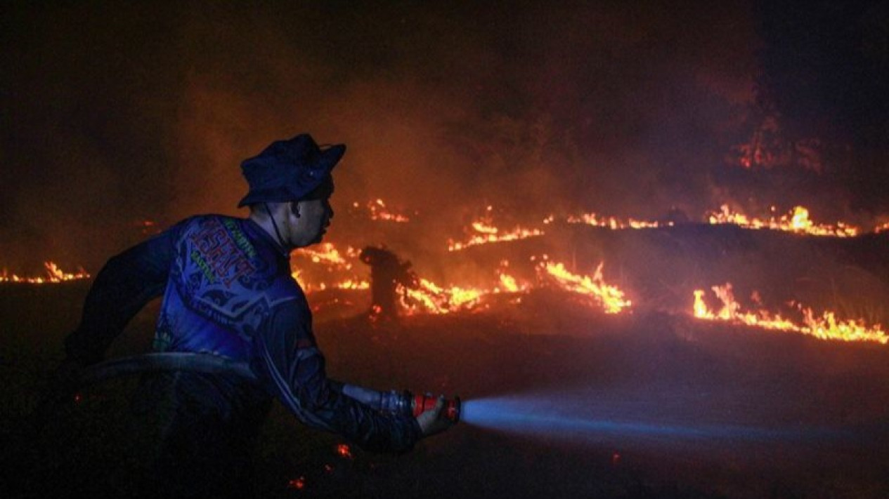 BNPB Minta Warga Cek Indeks Standar Pencemaran Udara di di Kalimantan dan Sumatera
            - galeri foto