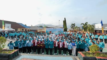 Kunjungi SMAN 2 Kota Ternate, Ketum TP PKK Tri Tito Karnavian Tekankan Pentingnya Hidup Sehat