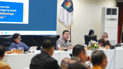 Sekjen Kemendagri Minta Tim Pemantauan Temukan Akar Masalah Pertumbuhan Ekonomi Daerah: Intervensinya Berbeda-beda