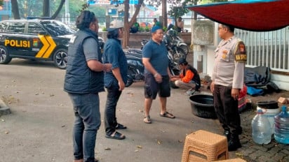 Gerobak Angkringan di Jaktim Dibakar, Palaku Diduga Sopir Taksi yang Sempat Cekcok Soal Parkir