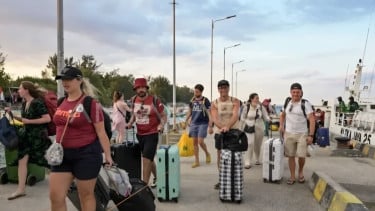 Gawat! Ratusan Wisatawan Mendadak Tinggalkan Gili Trawangan, Ini Penyebabnya