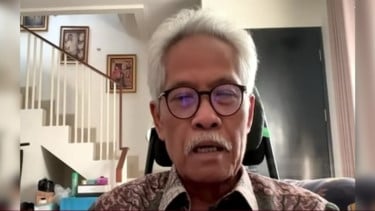 3 Gunung Api Erupsi Bersamaan Pagi ini, Ahli Vulkanologi Surono Sampaikan Pesan untuk Masyarakat