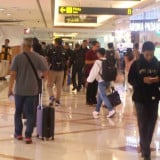 Dampak Erupsi Anak Gunung Krakatau, 75 Penerbangan di Bandara Juanda Batal Terbang