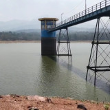 Kemarau Panjang, Waduk Seloromo Gembong Pati Menyusut Lebih dari 70 Persen