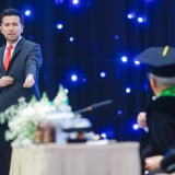 Emil Dardak Dorong Mahasiswa Siapkan Diri Hadapi Perubahan Dunia Kerja