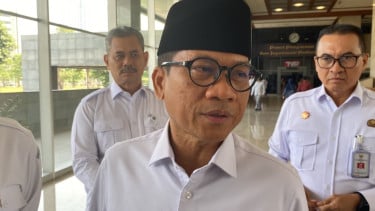 Mendes Sebut 1.150 Desa di Banten Kena Hujan Abu Erupsi Anak Krakatau