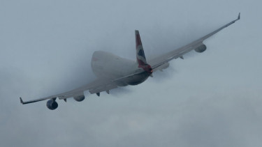 Kisah Pesawat British Airways Terbang Tanpa Mesin usai Hantam Awan Abu Vulkanik, Berujung Mendarat Darurat di Halim