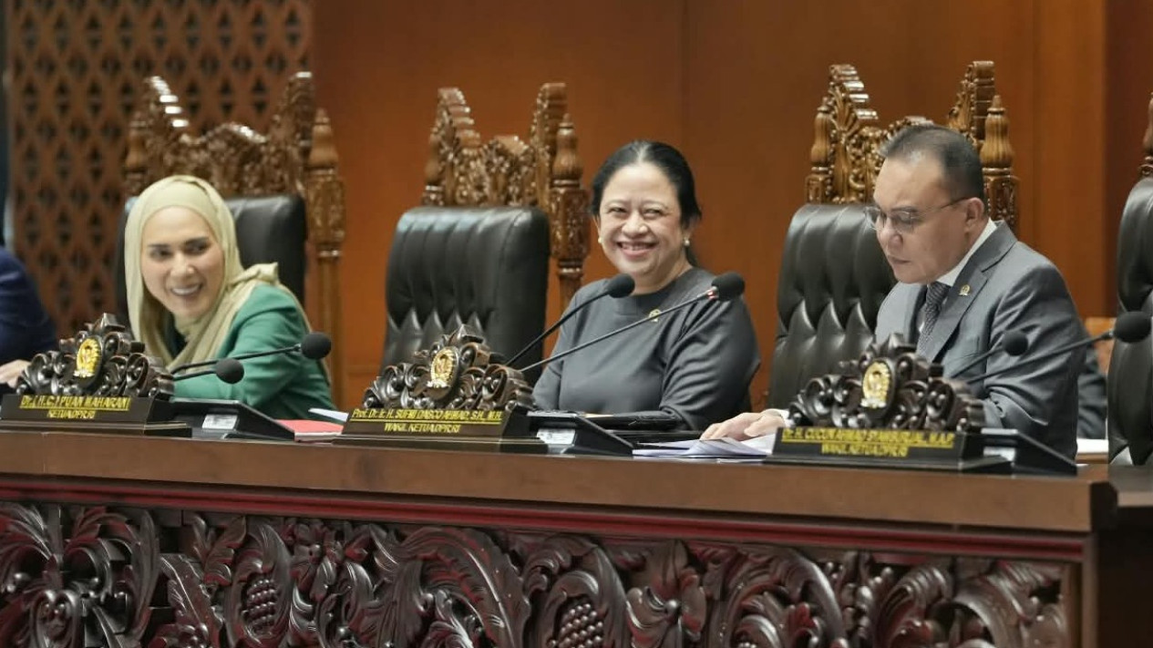 DPR Dorong Penanganan Terpadu Karhutla dan Kebencanaan Lintas Kementerian
            - galeri foto