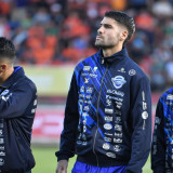 Bisa Jadi Ide untuk Persib Persib, Intip Jaket Latihan Chonburi FC Full Sponsor Khusus Lokal