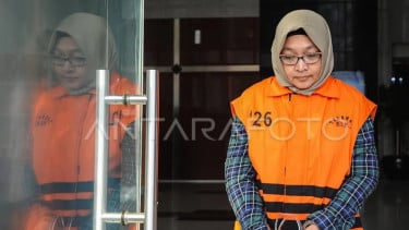 Tersangka Titin Rita Lestari Diperiksa KPK Terkait Kasus Suap Audit BPK di Muara Enim