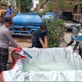 Warga Bantur Malang Kesulitan Air Bersih, 4.000 Liter Bantuan Didistribusikan