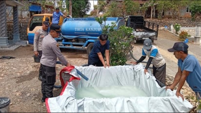 Warga Bantur Malang Kesulitan Air Bersih, 4.000 Liter Bantuan Didistribusikan