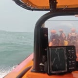 Pencarian Kapal Rombongan Wartawan di Selat Sunda Belum Berbuah Hasil, Tim SAR Terus Sisir Kawasan Anak Krakatau