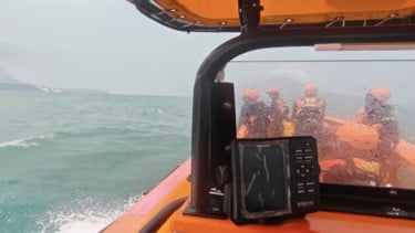 Hari Kedua Pencarian 8 Orang di Anak Krakatau Nihil, SAR Siapkan Perluasan Area