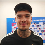 ‎Kabar Baik buat Jakmania! Shayne Pattynama Buka-bukaan Soal Kondisi Terbaru Cederanya
