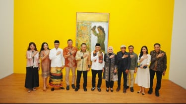 Kapolri Hadiri Pembukaan Pameran Nasirun “Bersimpuh di Kaki Para Guru” di Galeri Nasional Indonesia