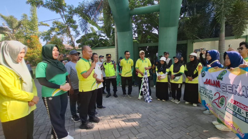 Ponpes Al-Fatimah Bojonegoro Kembangkan Kemandirian Ekonomi lewat Layanan Haji dan Umrah