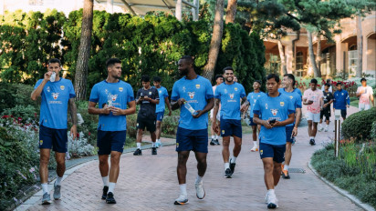 Tak Mau Leha-leha Jelang ACL Two, Persib Bandung Langsung Latihan Setibanya di Korea Selatan