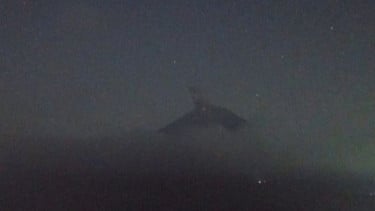 Dibarengi Suara Gemuruh Kuat, Gunung Semeru Erupsi, BPBD: Belum Ada Dampak!