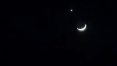 Fenomena Semalam, Bulan Sabit Berdampingan dengan Planet Venus Hiasi Langit Indonesia Heboh