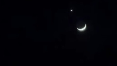 Fenomena Semalam, Bulan Sabit Berdampingan dengan Planet Venus Hiasi Langit Indonesia Heboh